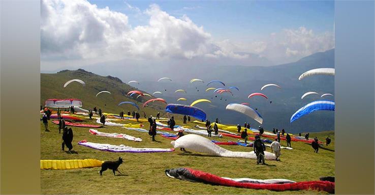 Paragliding-at-Bir-Billing  